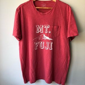 GAP Men’s 100% Cotton MT. FUJI Short Sleeve Tee
